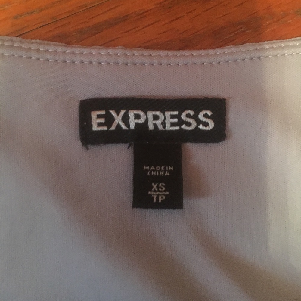 Express sequin top - Picture 2 of 3